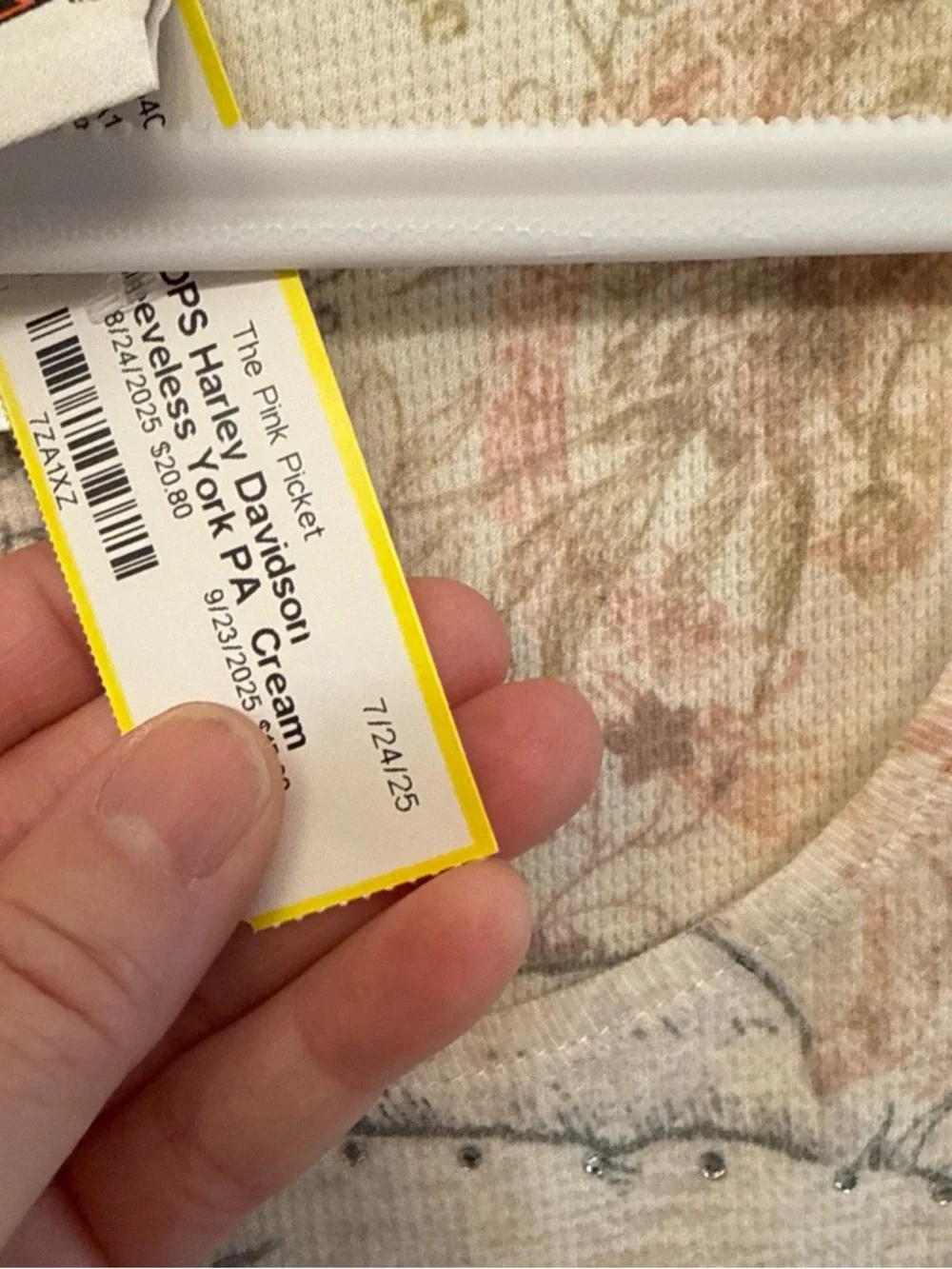 Harley-Davidson Cream Floral Paisley Sleeveless Tank - Picture 5 of 7